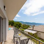 Opera Villa *