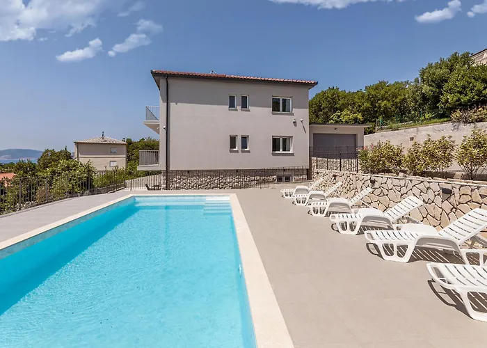 Opera * Повиле