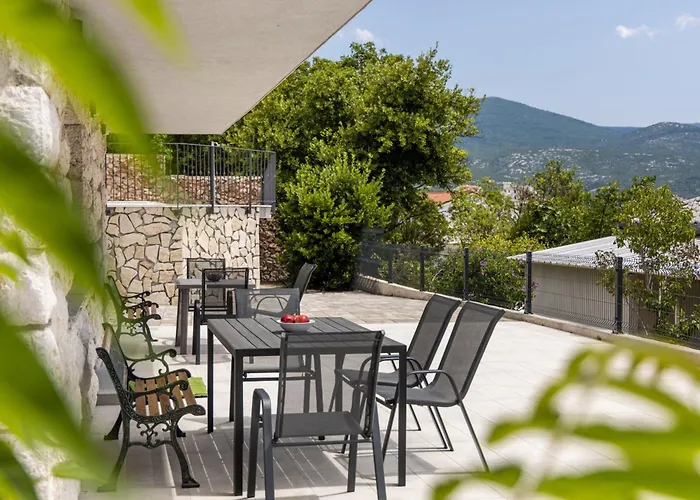 Opera * Повиле