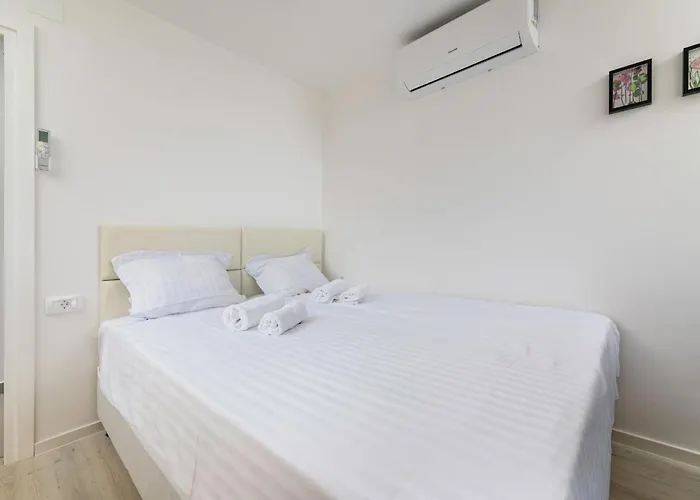 Opera Вилла Повиле