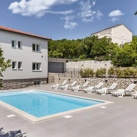 Villa Opera Povile